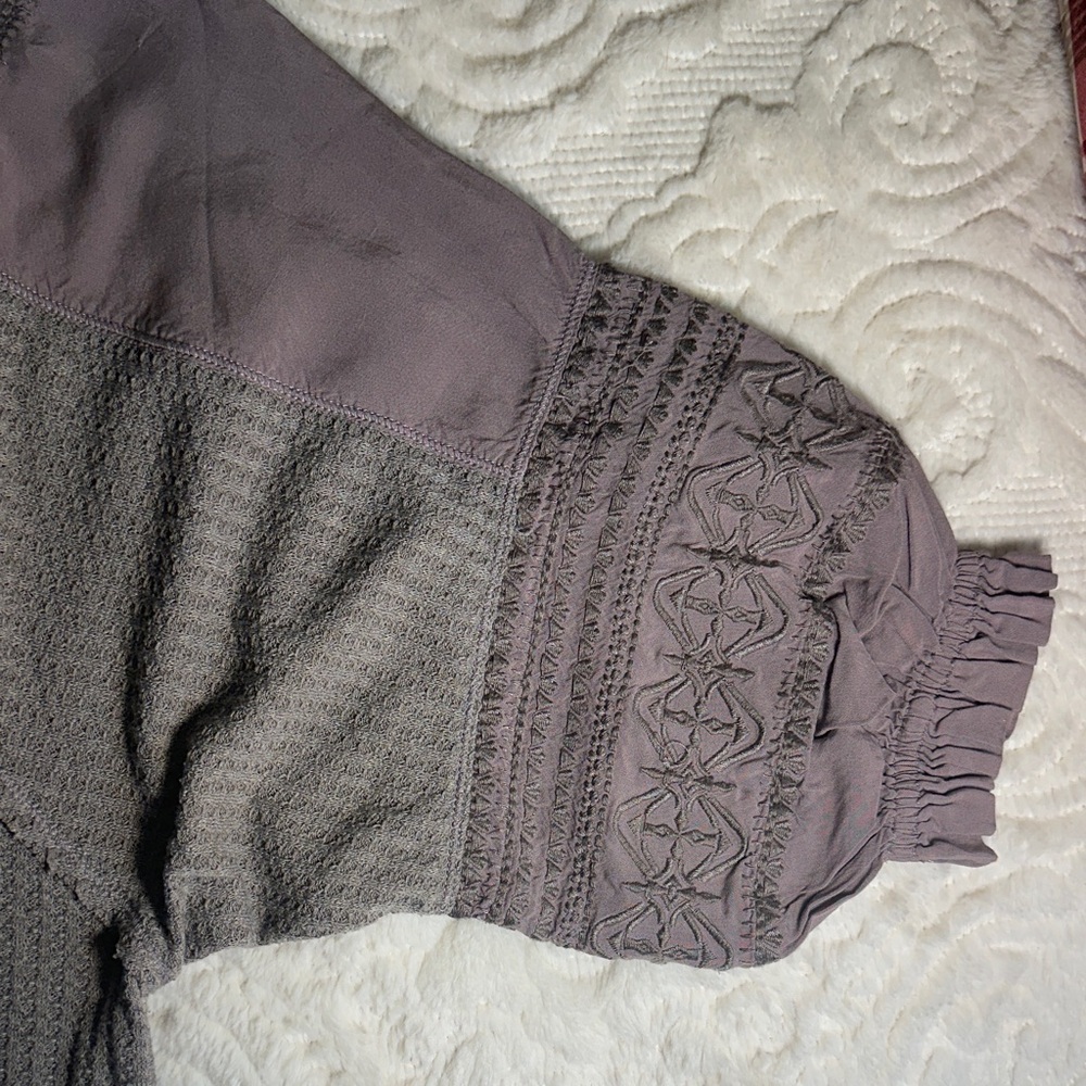 in loom V-Neck top in Taupe brown sz L - Picture 12 of 13